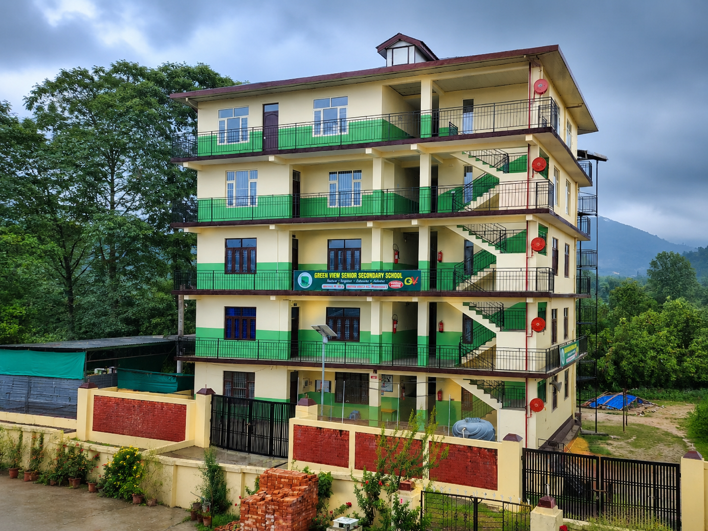 Green View School Campus 1