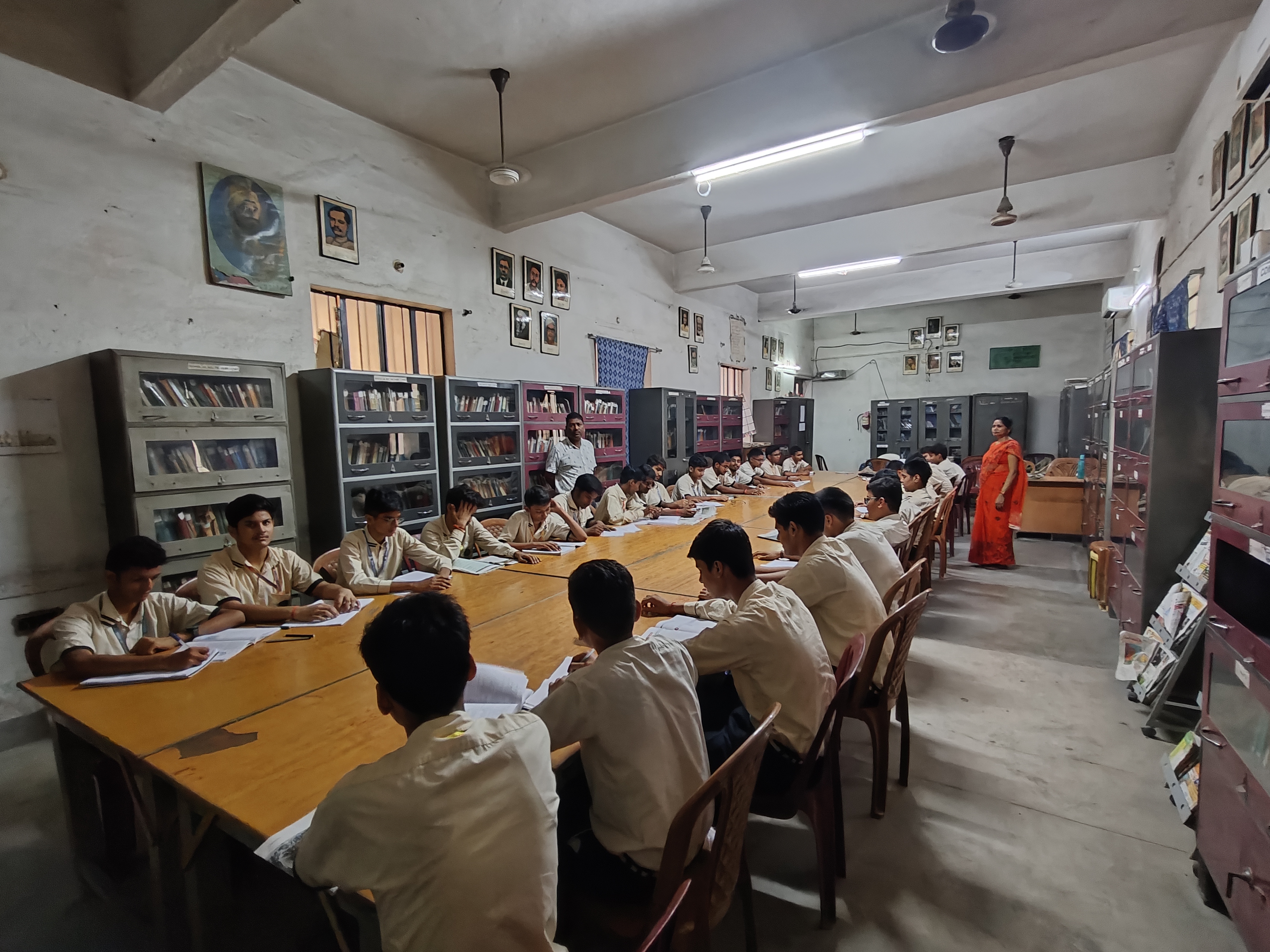 Digital Library & Knowledge Hub